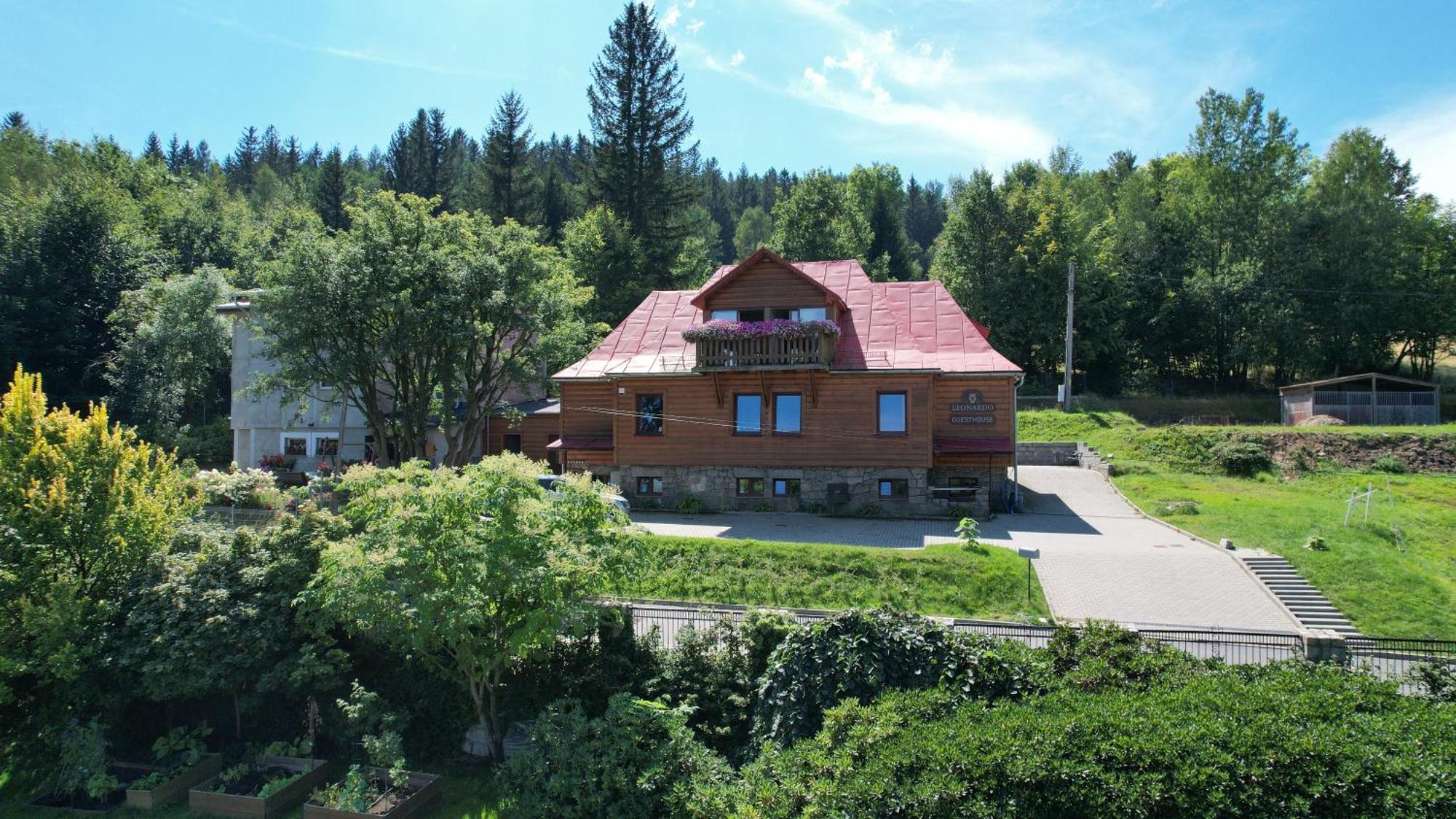 Leonardo Guesthouse Свєрадув-Здруй Екстер'єр фото